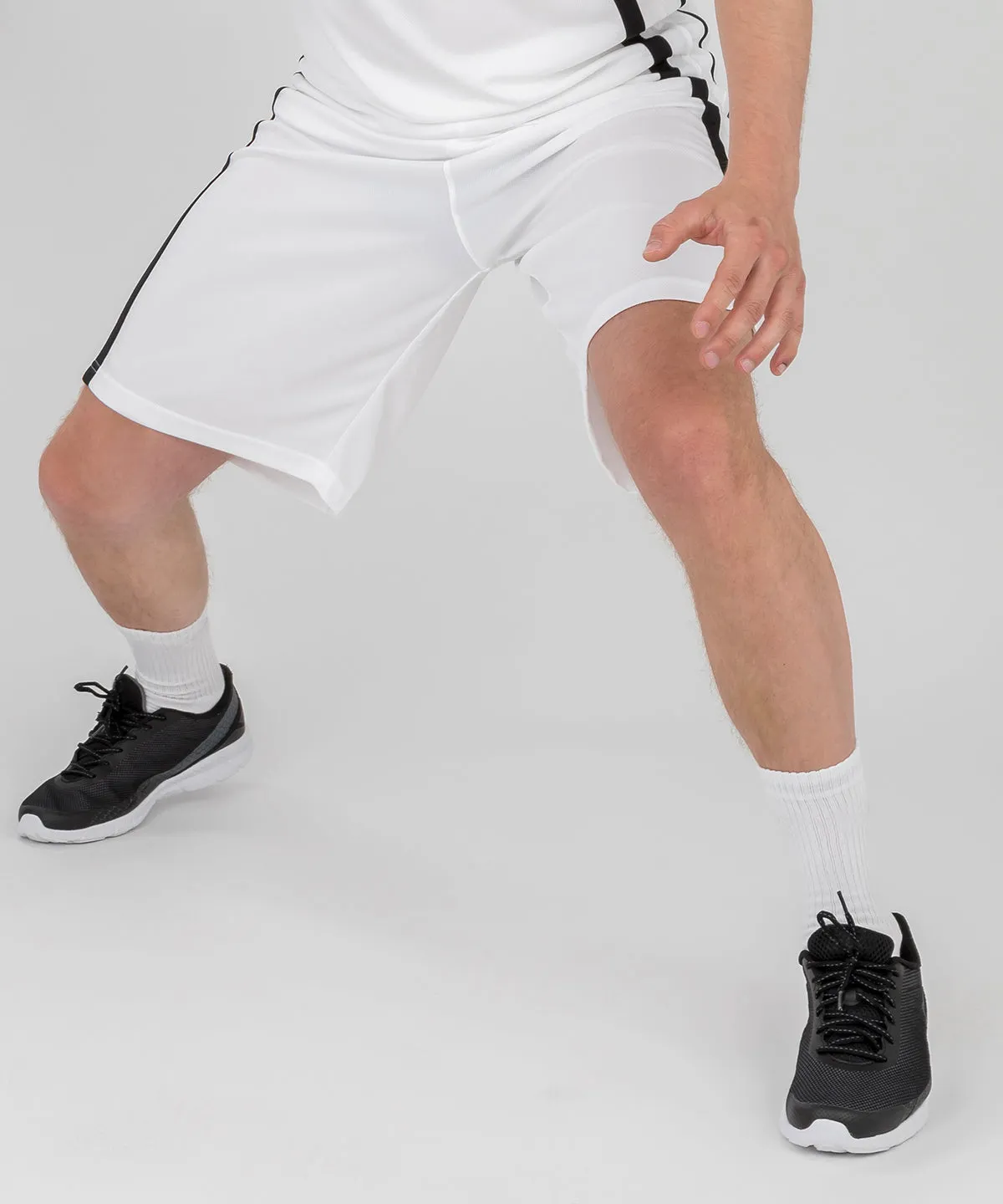 Basketball quick-dry shorts | White/Black