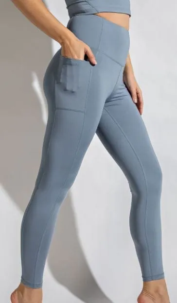 Compression Leggings With Pockets